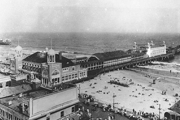 A Mother's Day Visit To The New Steel Pier - Early 1900s